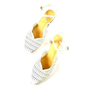 NWOT White Mary Jane Flats